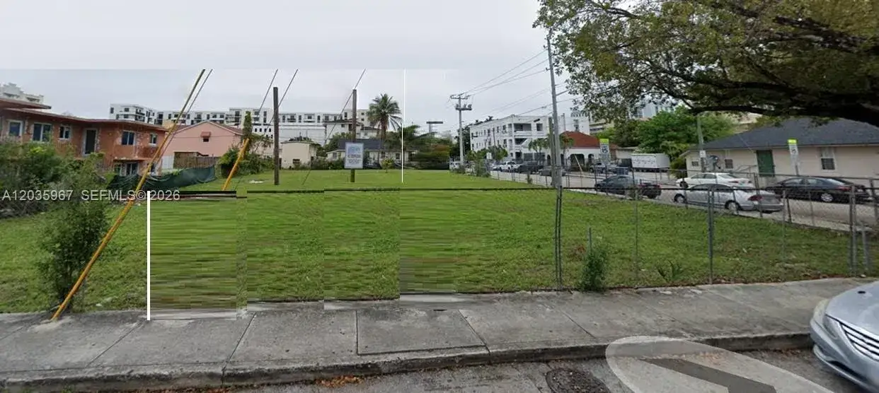 Commercial Land for sale at 240 SW 7TH AVE, Miami FL 33130