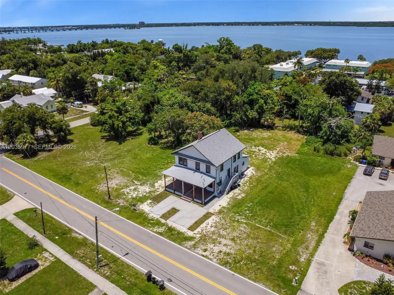 Residential Income for sale at 3221 EDGEWOOD, Fort Myers FL 33916
