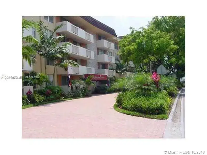 1 bedroom 1 bath Residential for sale at 1800 Sans Souci Blvd # 317, North Miami FL 33181