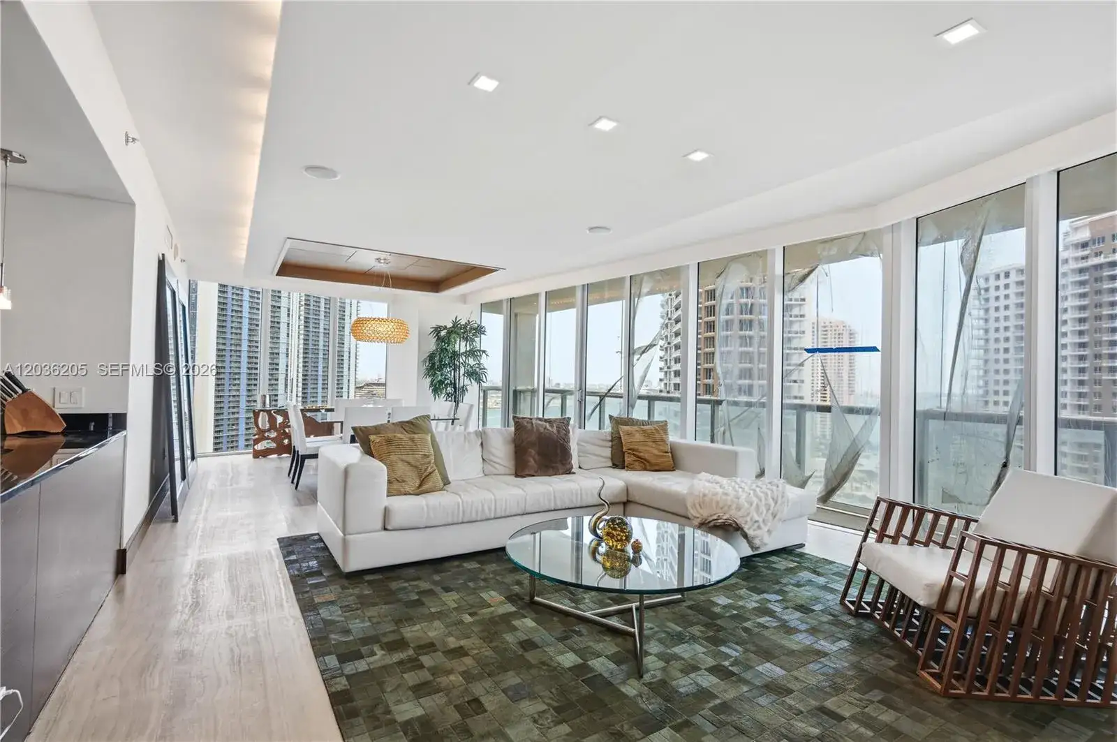 3 bedroom 2 bath Residential for sale at 465 Brickell Ave # 2101, Miami FL 33131