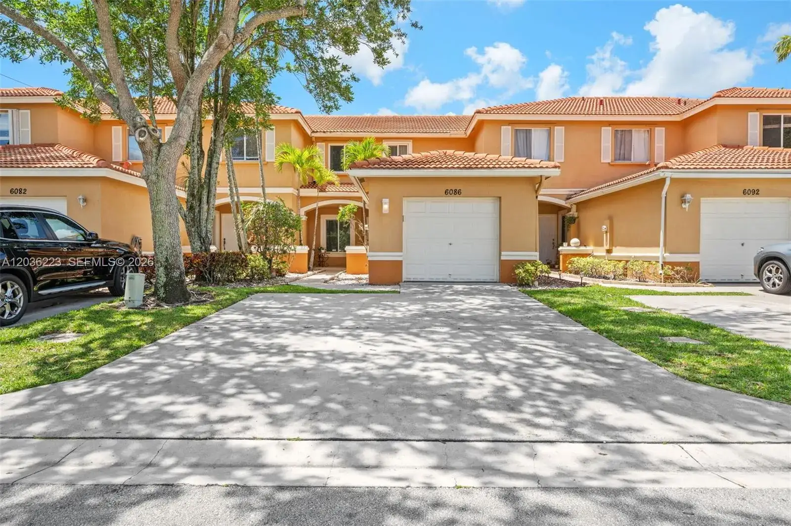 2 bedroom 2 bath Residential for sale at 6086 Southard St, West Palm Beach FL 33411