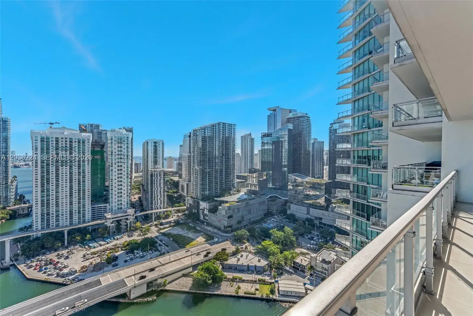 2 bedroom 2 bath Residential for sale at 92 SW 3rd St # 3611, Miami FL 33130