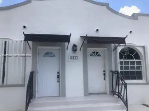 3 bedroom 2 bath Residential Lease for rent at 3244 SW 3rd St # L, Miami FL 33135
