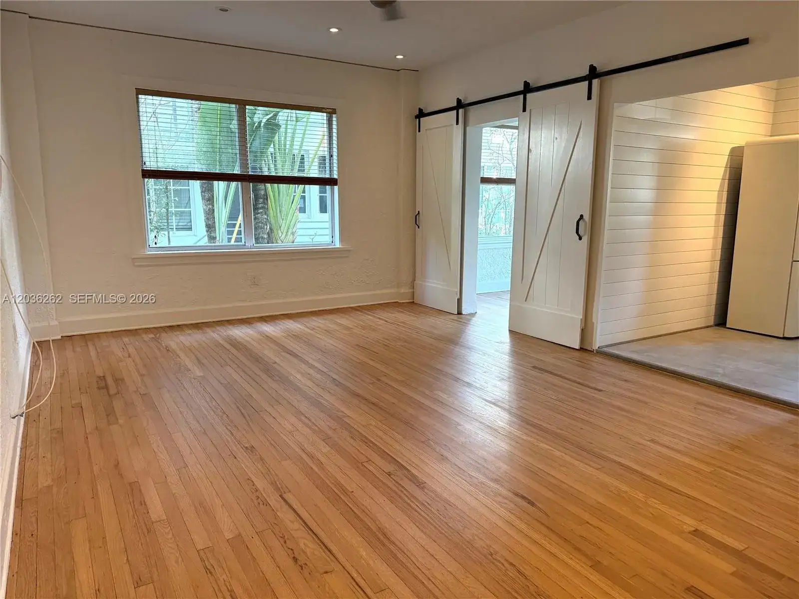 2 bedroom 1 bath Residential for sale at 900 16th St # 108, Miami Beach FL 33139