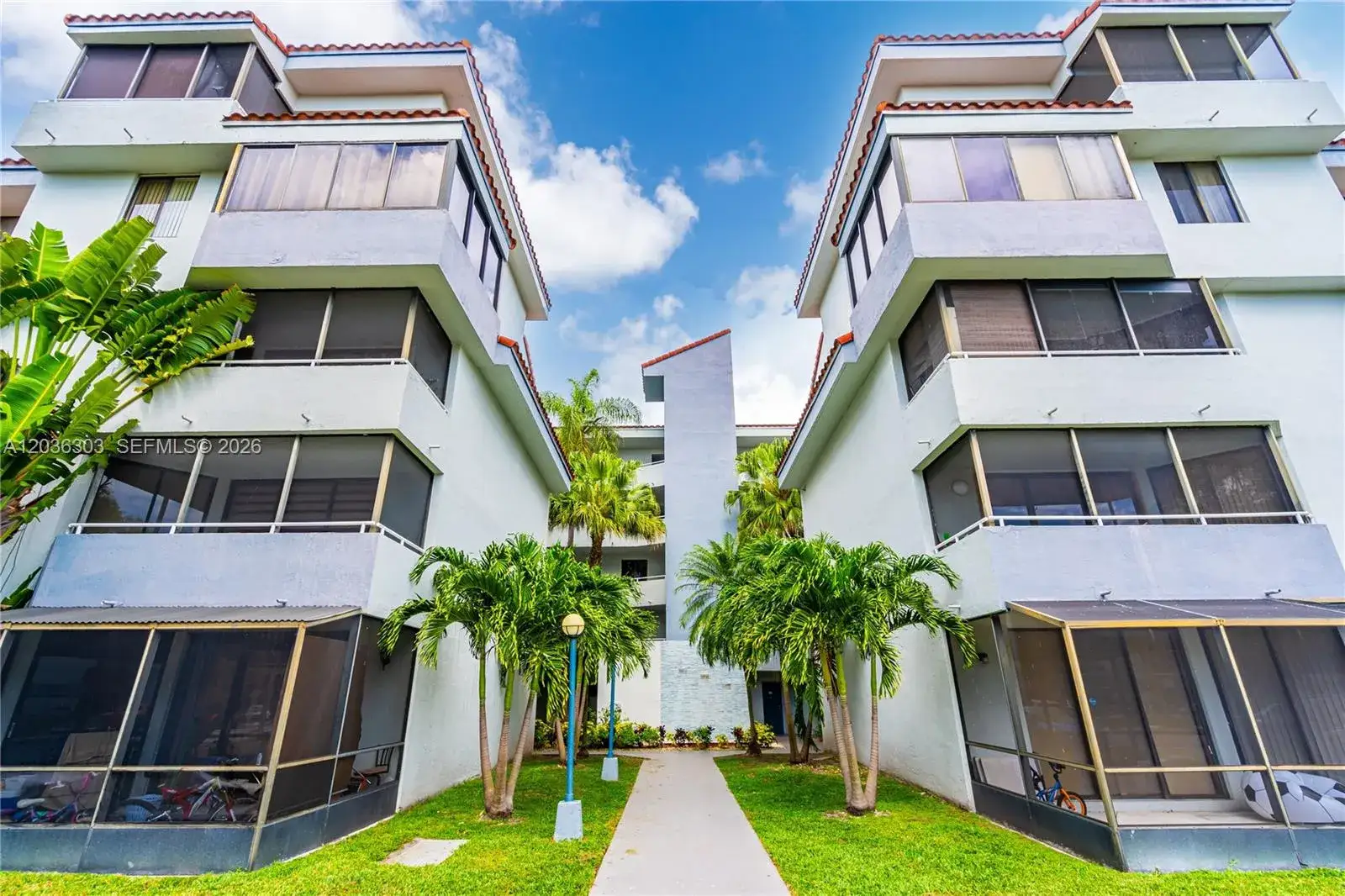 2 bedroom 1 bath Residential Lease for rent at 8255 SW 152nd Ave # 109, Miami FL 33193