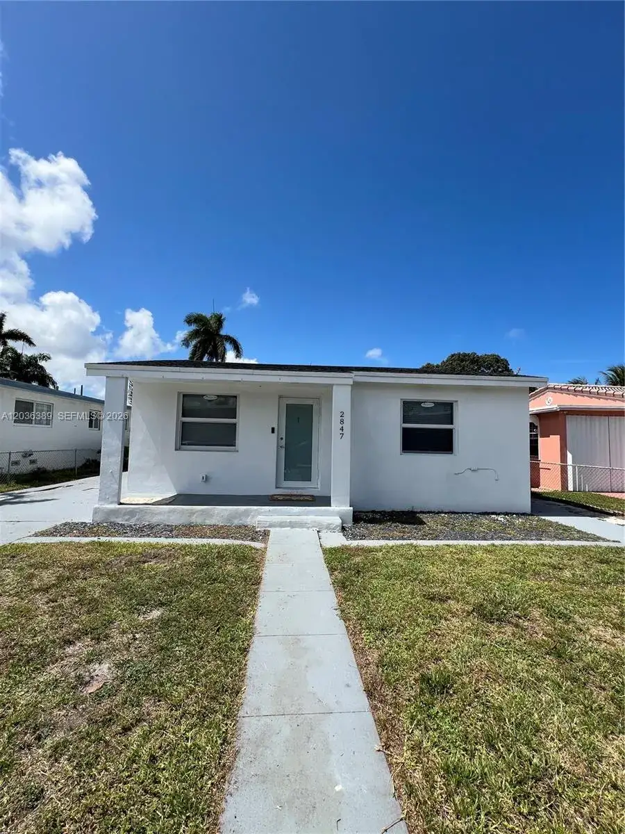 2 bedroom 1 bath Residential Lease for rent at 2847 Polk St # 1, Hollywood FL 33020