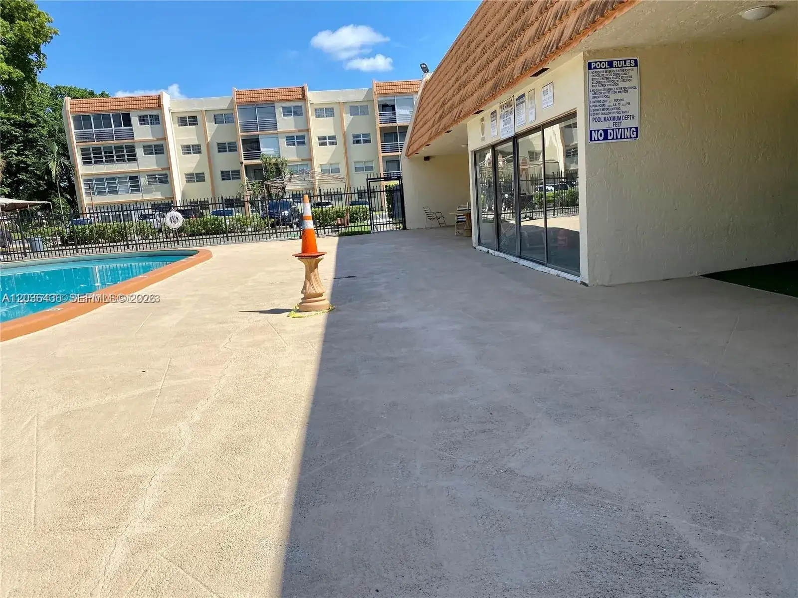 1 bedroom 1 bath Residential for sale at 2301 NW 41st Ave # 302, Lauderhill FL 33313