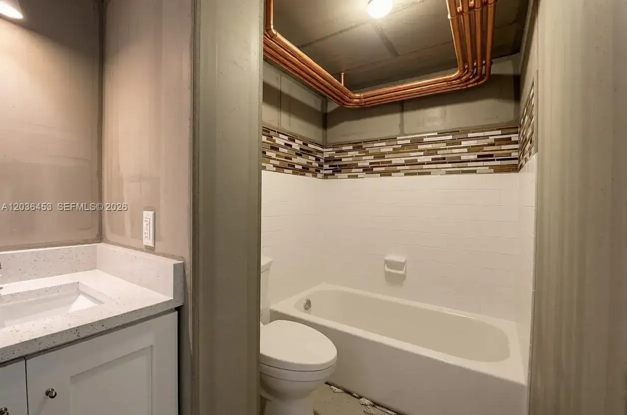 2 bedroom 2 bath Residential Lease for rent at 799 Jeffery St # 0, Boca Raton FL 33487