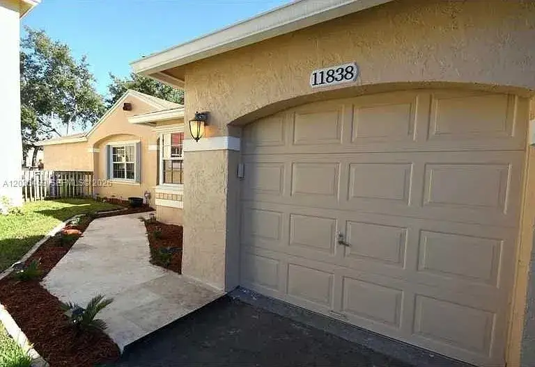3 bedroom 2 bath Residential Lease for rent at 11838 NW 13th St, Pembroke Pines FL 33026
