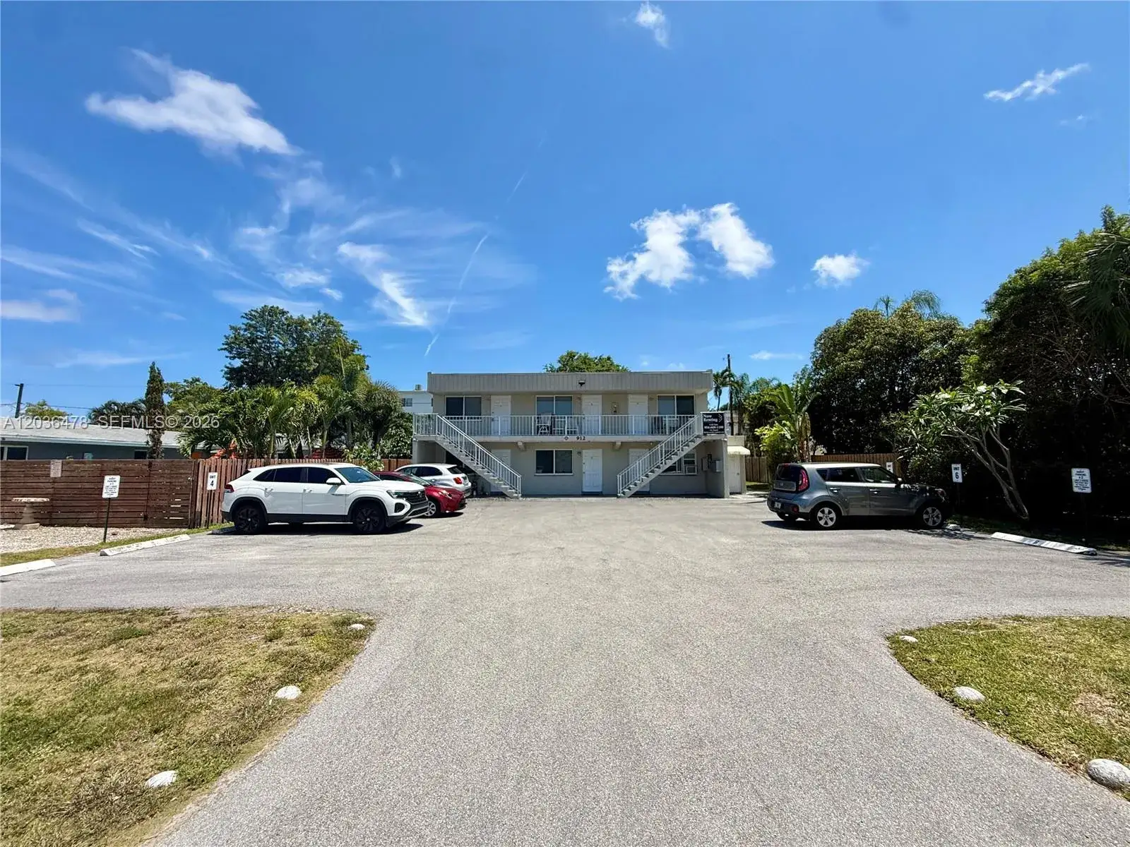 1 bedroom 1 bath Residential Lease for rent at 912 NE 17th Ct # 4, Fort Lauderdale FL 33305