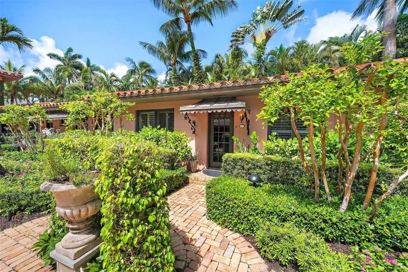 1 bedroom 1 bath Residential Lease for rent at 226 Chilean Ave, Palm Beach FL 33480
