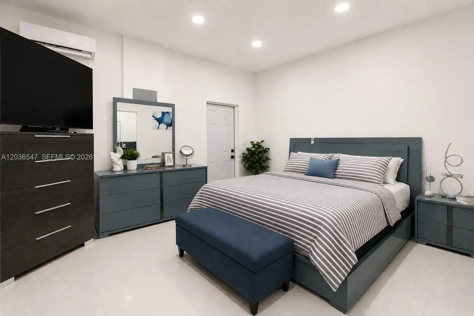 1 bedroom 1 bath Residential Lease for rent at 4450 SW 164th Ave # 1, Miami FL 33185