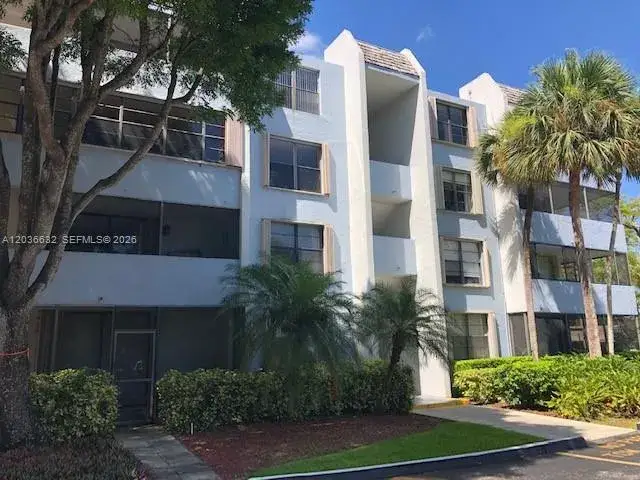 1 bedroom 1 bath Residential Lease for rent at 10852 N Kendall Dr # 316, Miami FL 33176