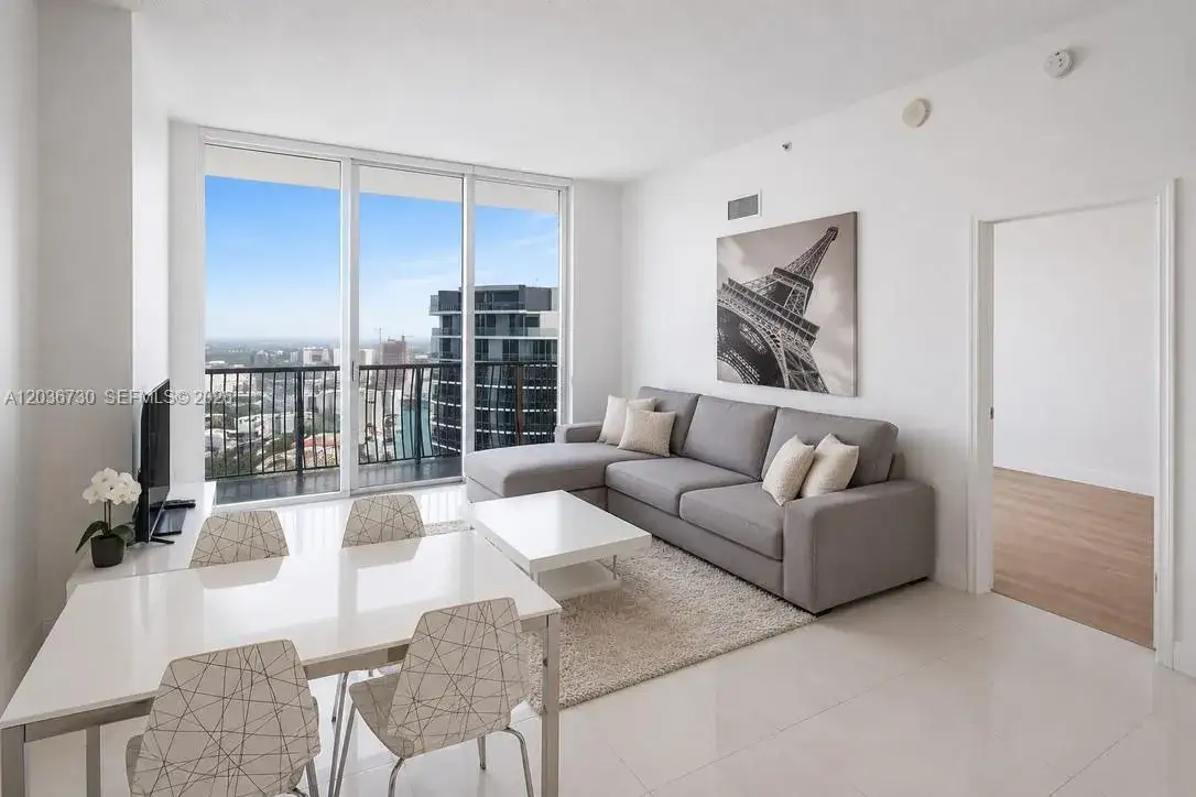 1 bedroom 1 bath Residential Lease for rent at 1750 N Bayshore Dr # 3811, Miami FL 33132