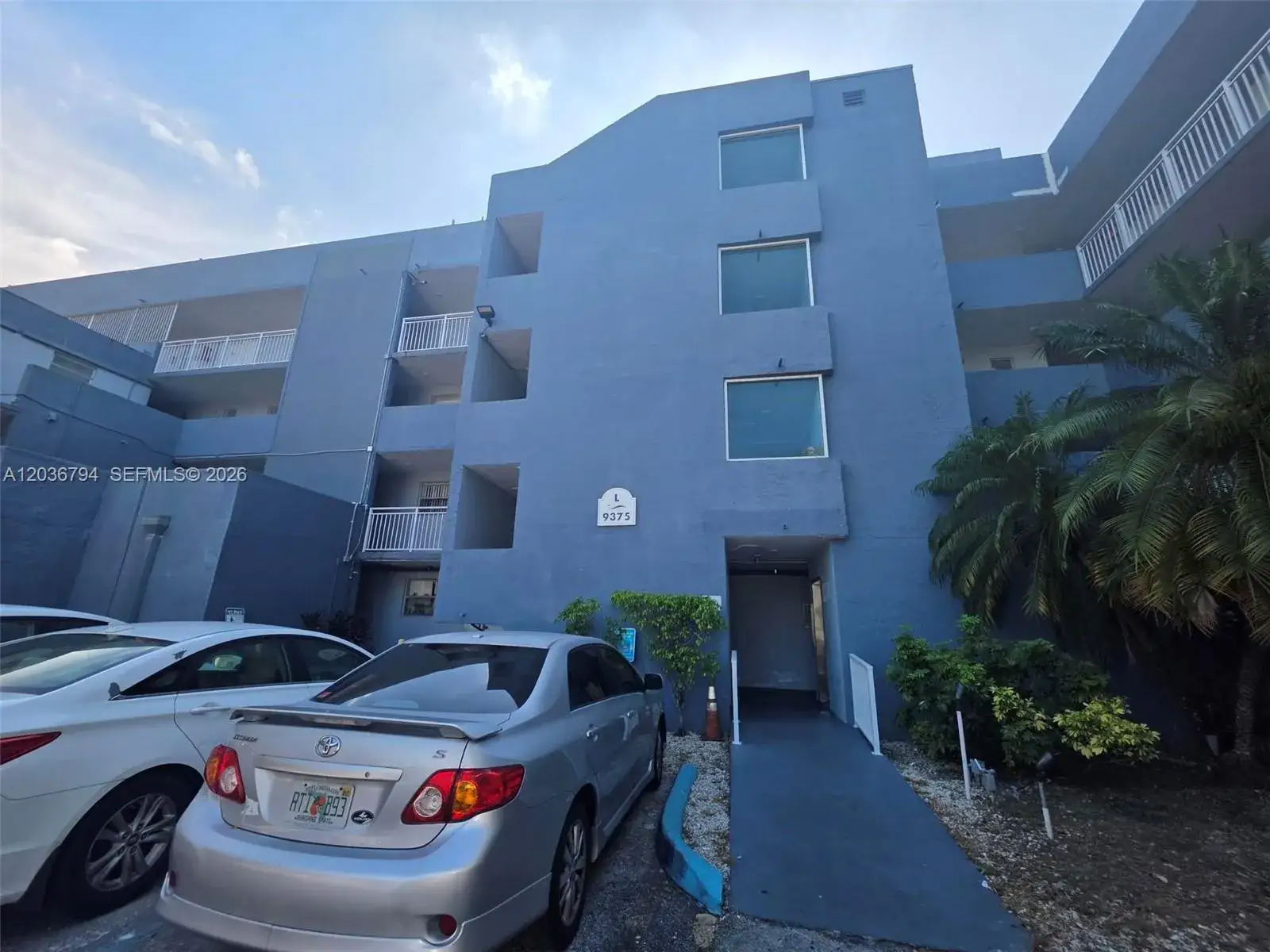 1 bedroom 1 bath Residential Lease for rent at 9375 Fontainebleau Blvd # L311, Miami FL 33172