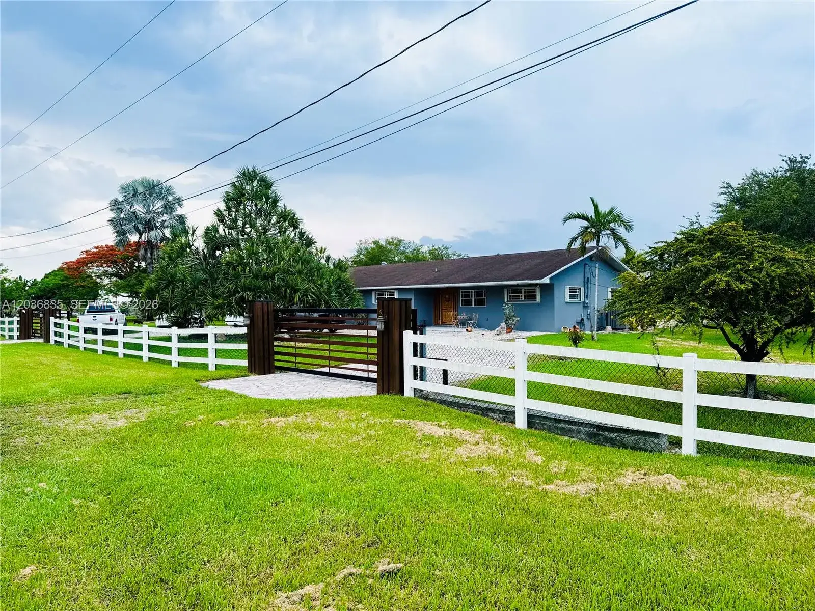 3 bedroom 2 bath Residential for sale at 21217 SW 160 ST, Miami FL 33187