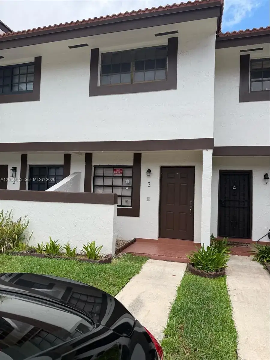 2 bedroom 1 bath Residential Lease for rent at 13335 SW 57th Ter # 3, Miami FL 33183
