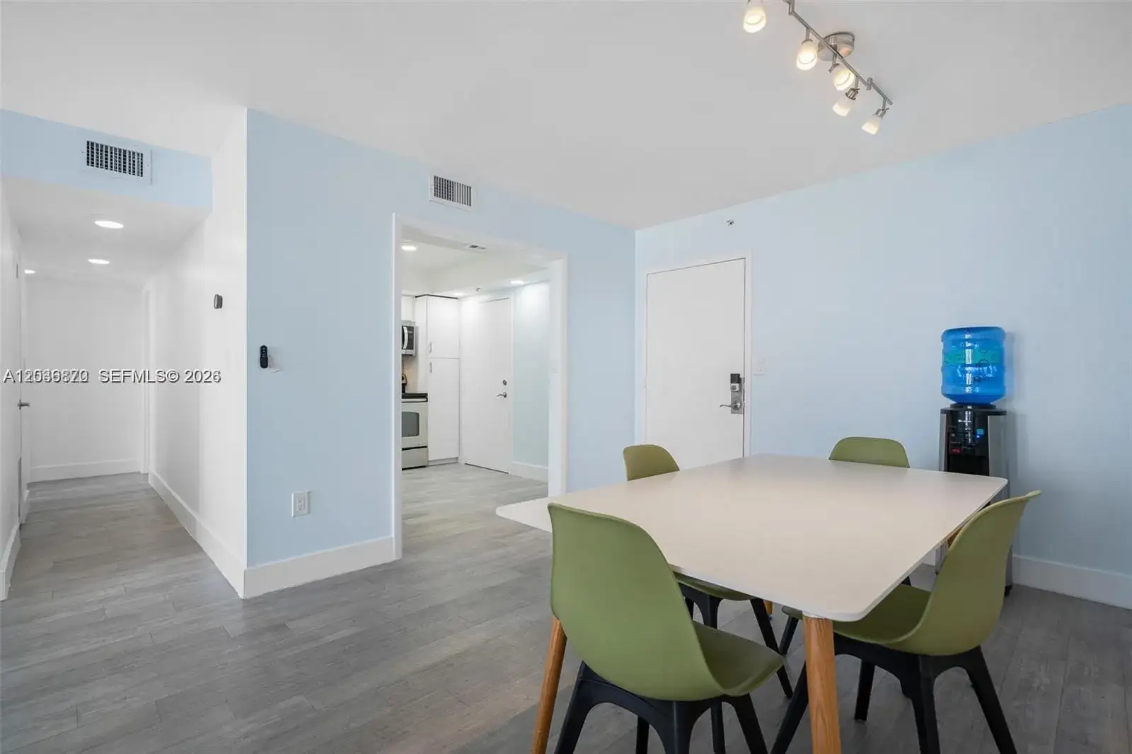 2 bedroom 2 bath Residential Lease for rent at 2780 NE 183rd St # 2009, Aventura FL 33160
