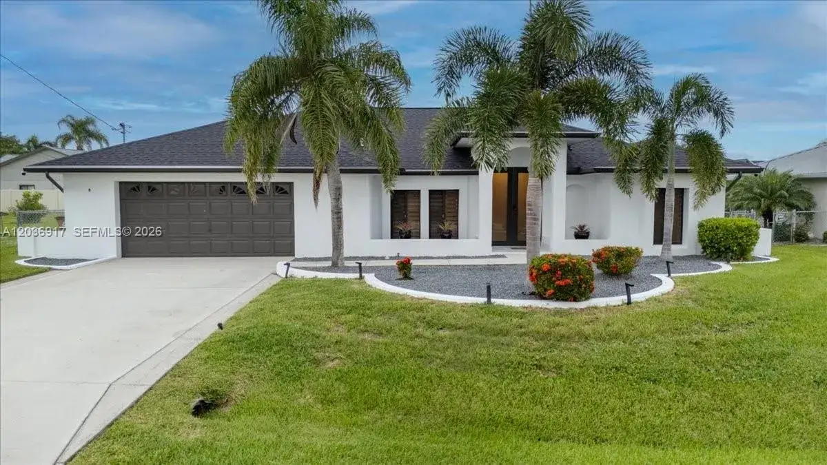 3 bedroom 3 bath Residential for sale at 3728 SE 18 Ave, Cape Coral FL 33904