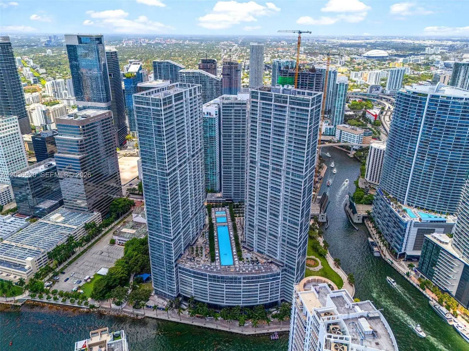 2 bedroom 2 bath Residential for sale at 495 Brickell Ave # 905, Miami FL 33131