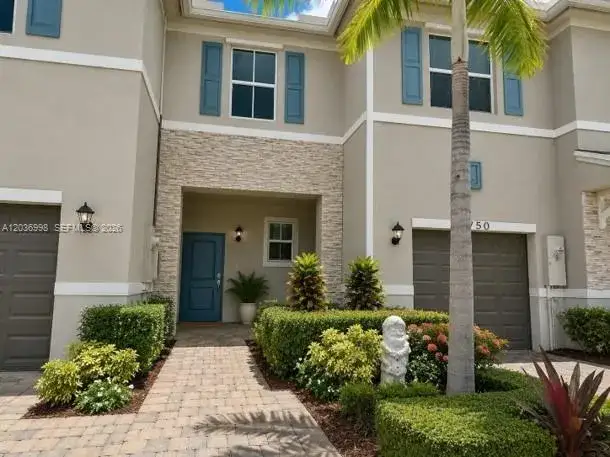 3 bedroom 2 bath Residential for sale at 754 SE 19th St, Homestead FL 33034