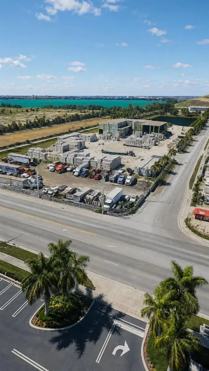 Commercial Sale for sale at 8720 NW 91st St, Medley FL 33178-1858