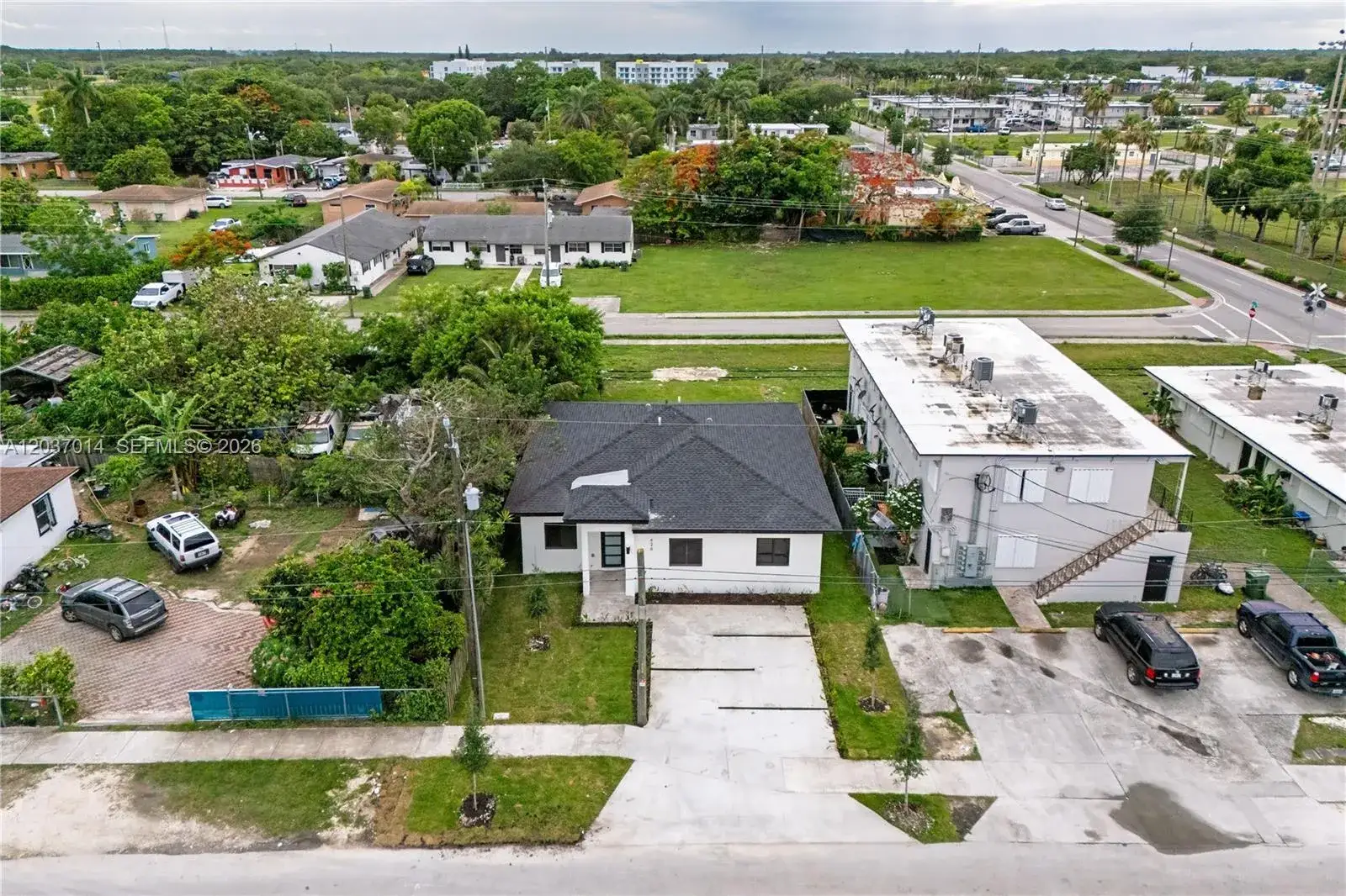 4 bedroom 2 bath Residential for sale at 426 SW 9th Ave, Homestead FL 33030