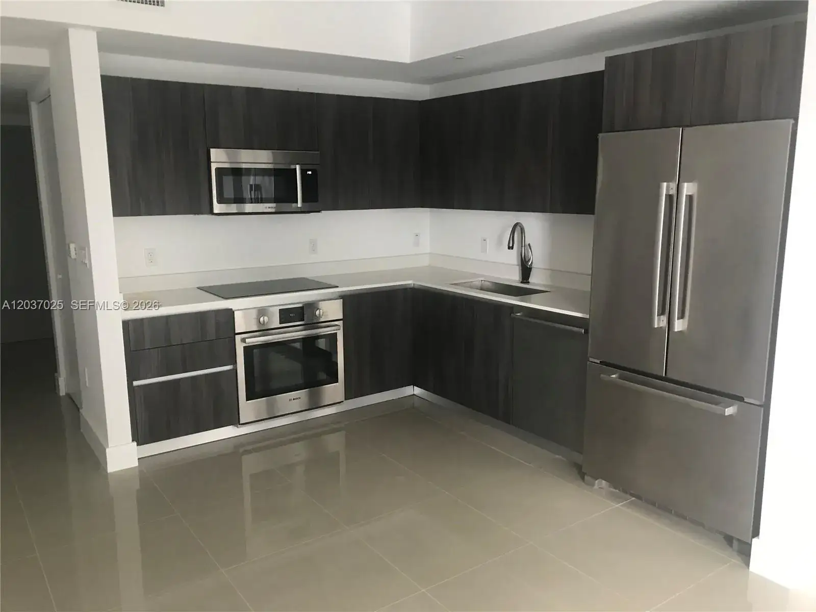1 bedroom 1 bath Residential Lease for rent at 488 NE 18th St # 3102, Miami FL 33132