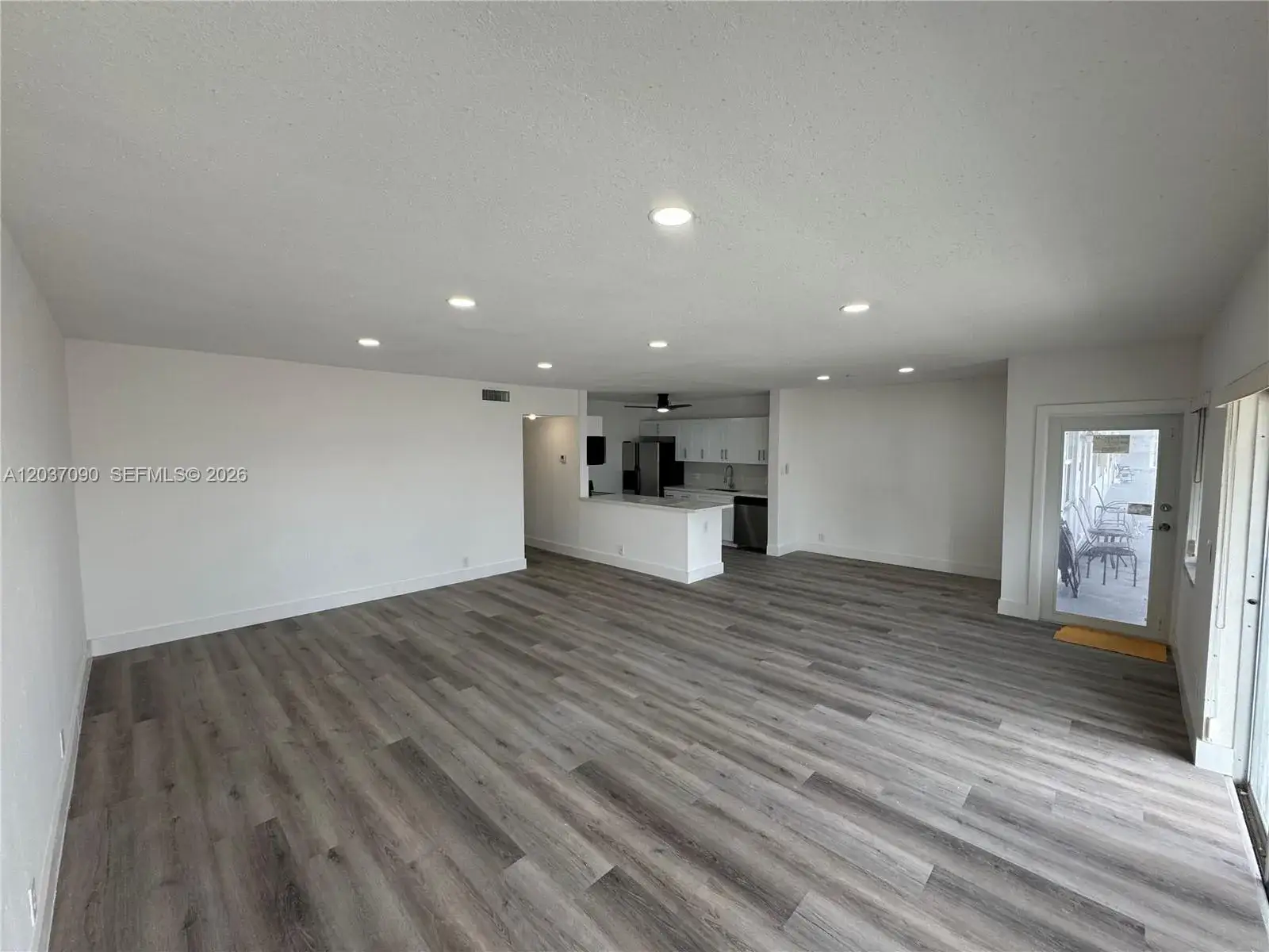 2 bedroom 2 bath Residential for sale at 630 Layne Blvd # 211, Hallandale Beach FL 33009