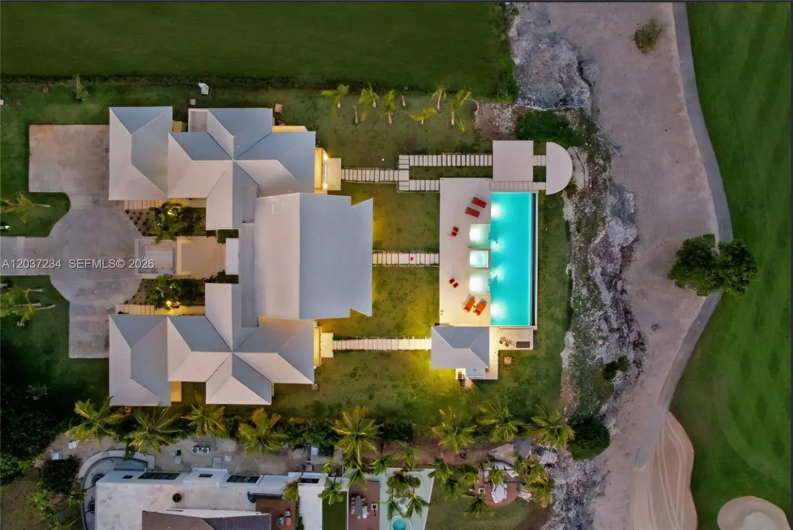 7 bedroom 7 bath Residential for sale at 0 Lush greenery, FL