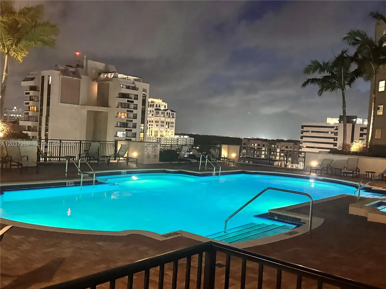 2 bedroom 2 bath Residential for sale at 888 S Douglas Rd # 1602, Coral Gables FL 33134