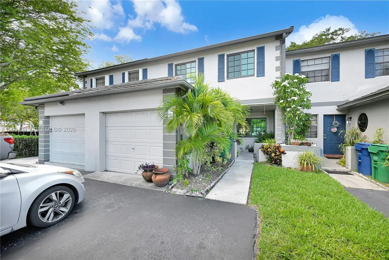 3 bedroom 2 bath Residential for sale at 15561 SW 110th Ter, Miami FL 33196