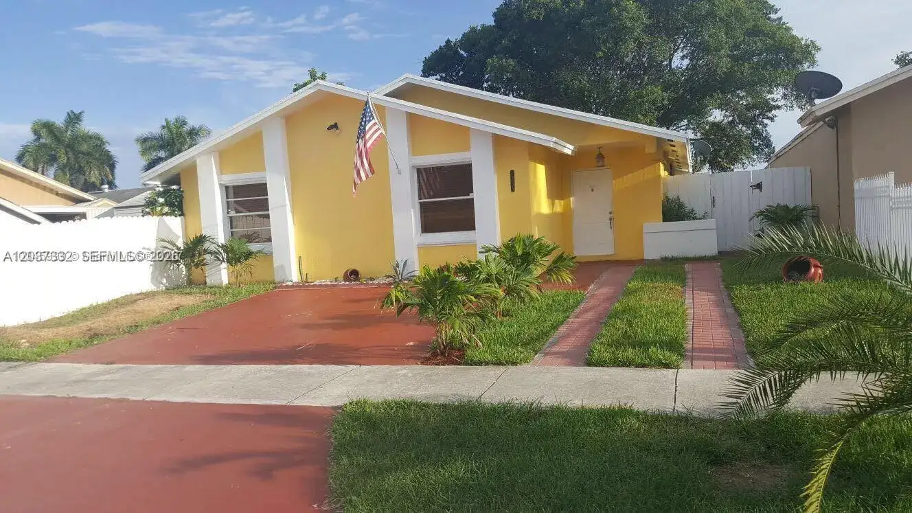 3 bedroom 2 bath Residential Lease for rent at 11878 SW 208th Ter, Miami FL 33177