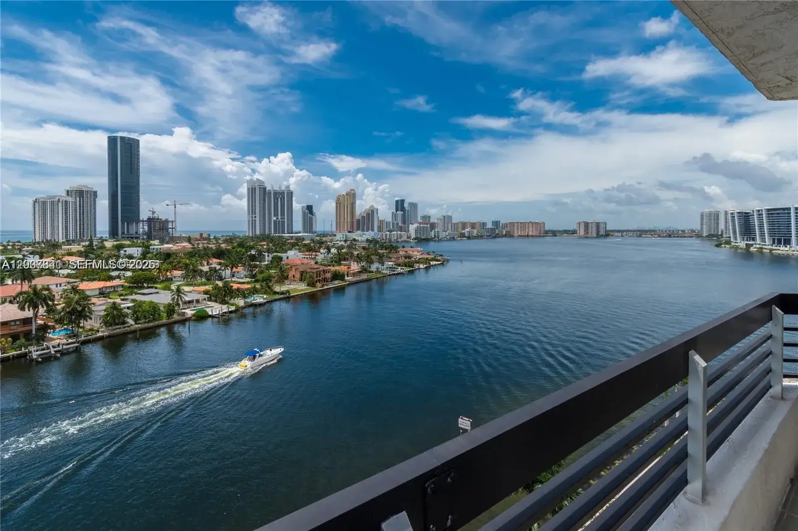 2 bedroom 2 bath Residential Lease for rent at 19101 NE 36th Ct # 2008, Aventura FL 33180
