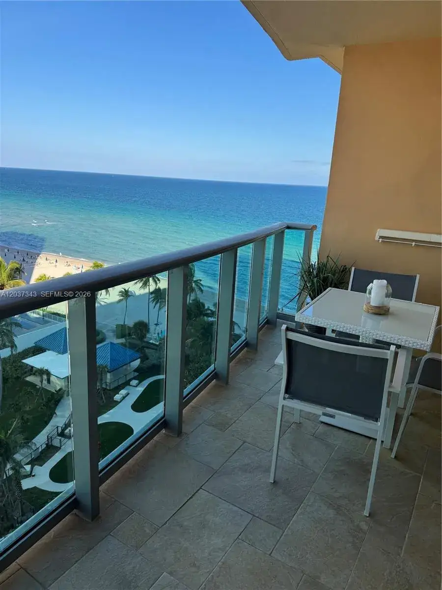 1 bedroom 1 bath Residential Lease for rent at 2501 S Ocean Dr # 1105, Hollywood FL 33019