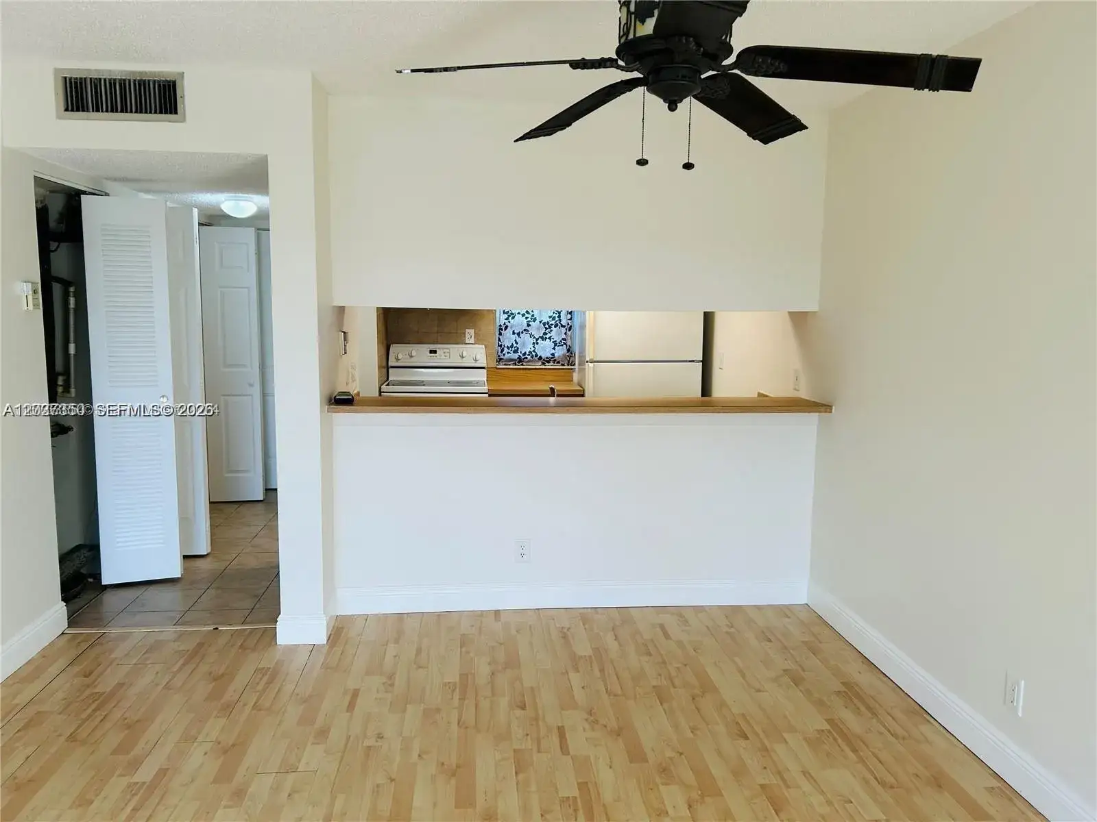 1 bedroom 1 bath Residential Lease for rent at 8600 N Sherman Cir # 504, Miramar FL 33025