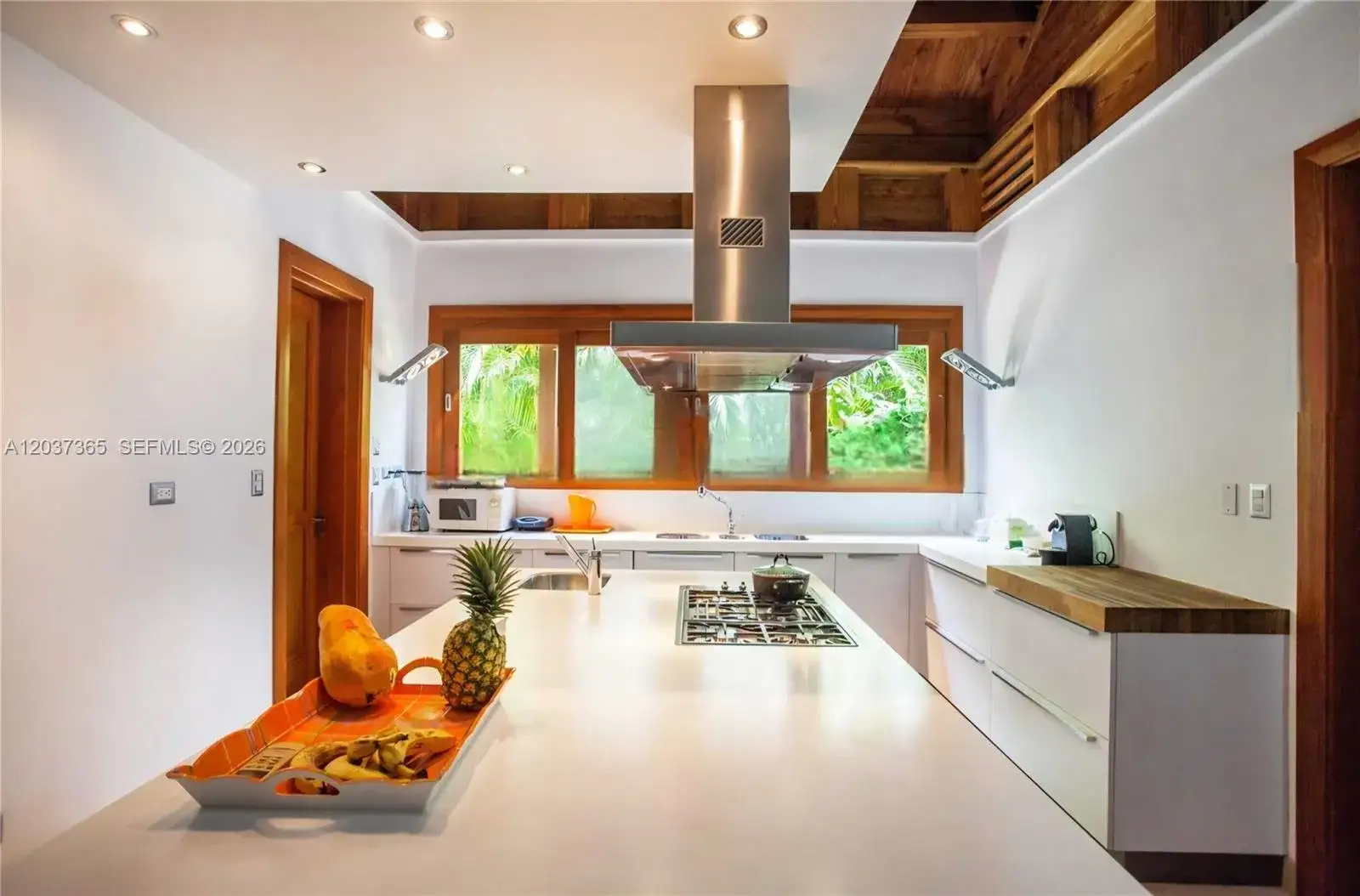5 bedroom 7 bath Residential for sale at 0 Las Palma, FL