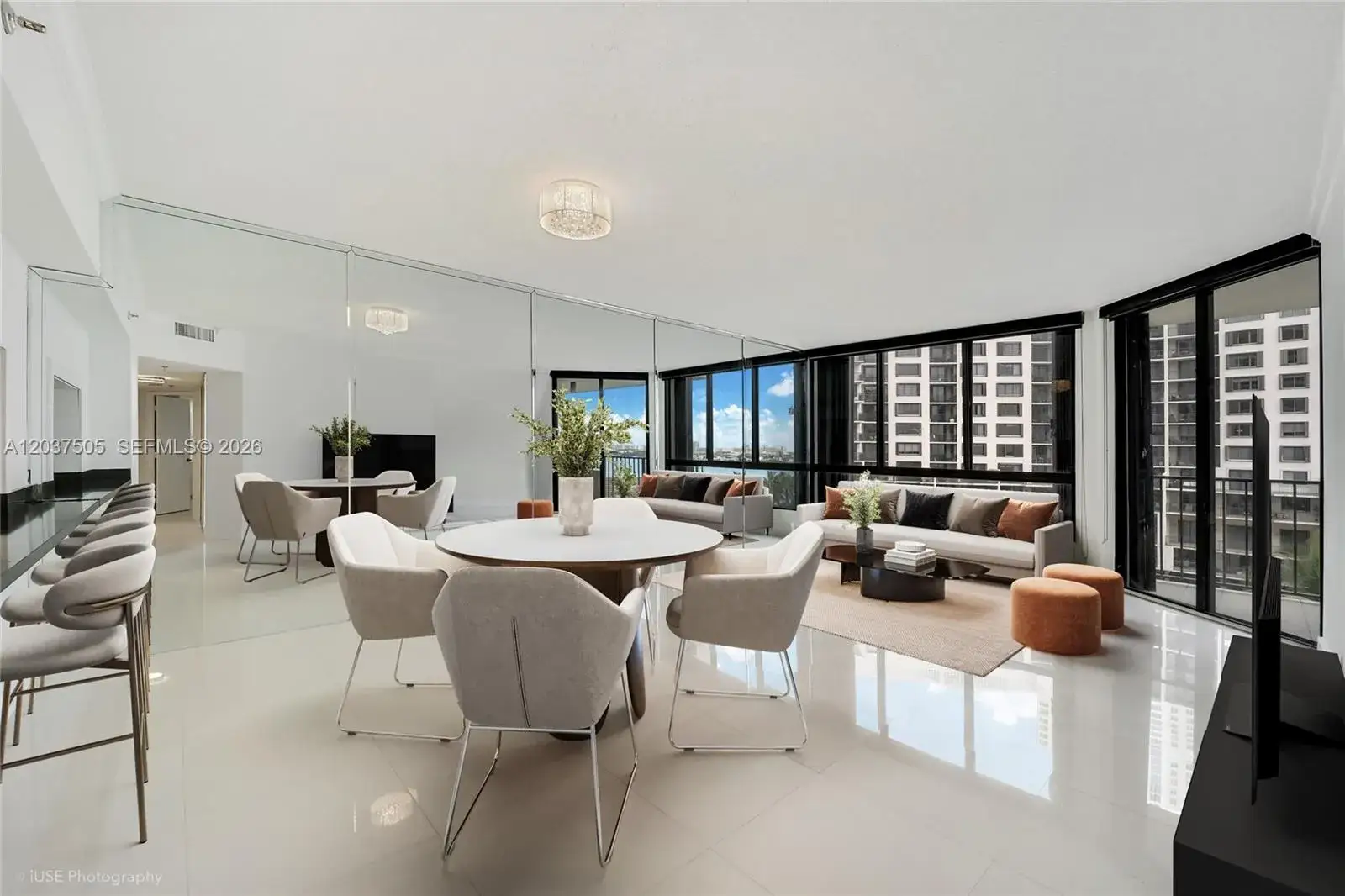 2 bedroom 2 bath Residential for sale at 520 Brickell Key Dr # A802, Miami FL 33131