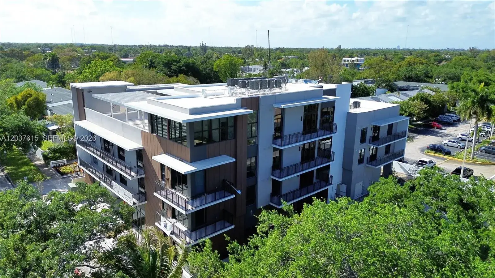 1 bedroom 1 bath Residential Lease for rent at 2479 NE 192nd St # 207, Miami FL 33180