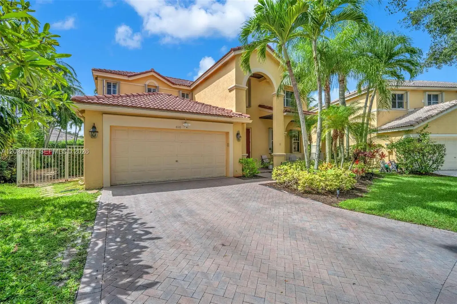 4 bedroom 3 bath Residential for sale at 4110 Laurel Ridge Cir, Weston FL 33331