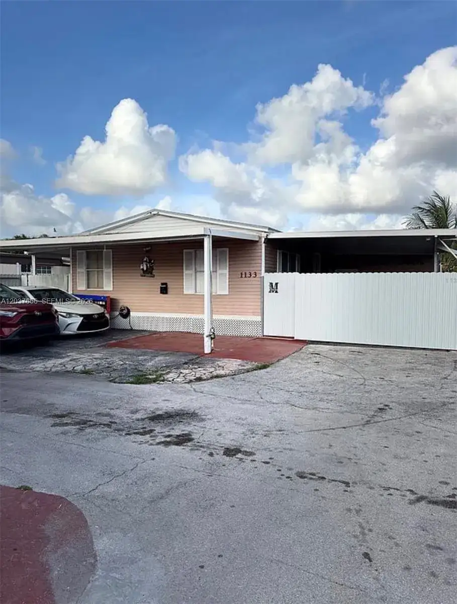 5 bedroom 5 bath Residential for sale at 1133 SW 130th Ave, Miami FL 33184