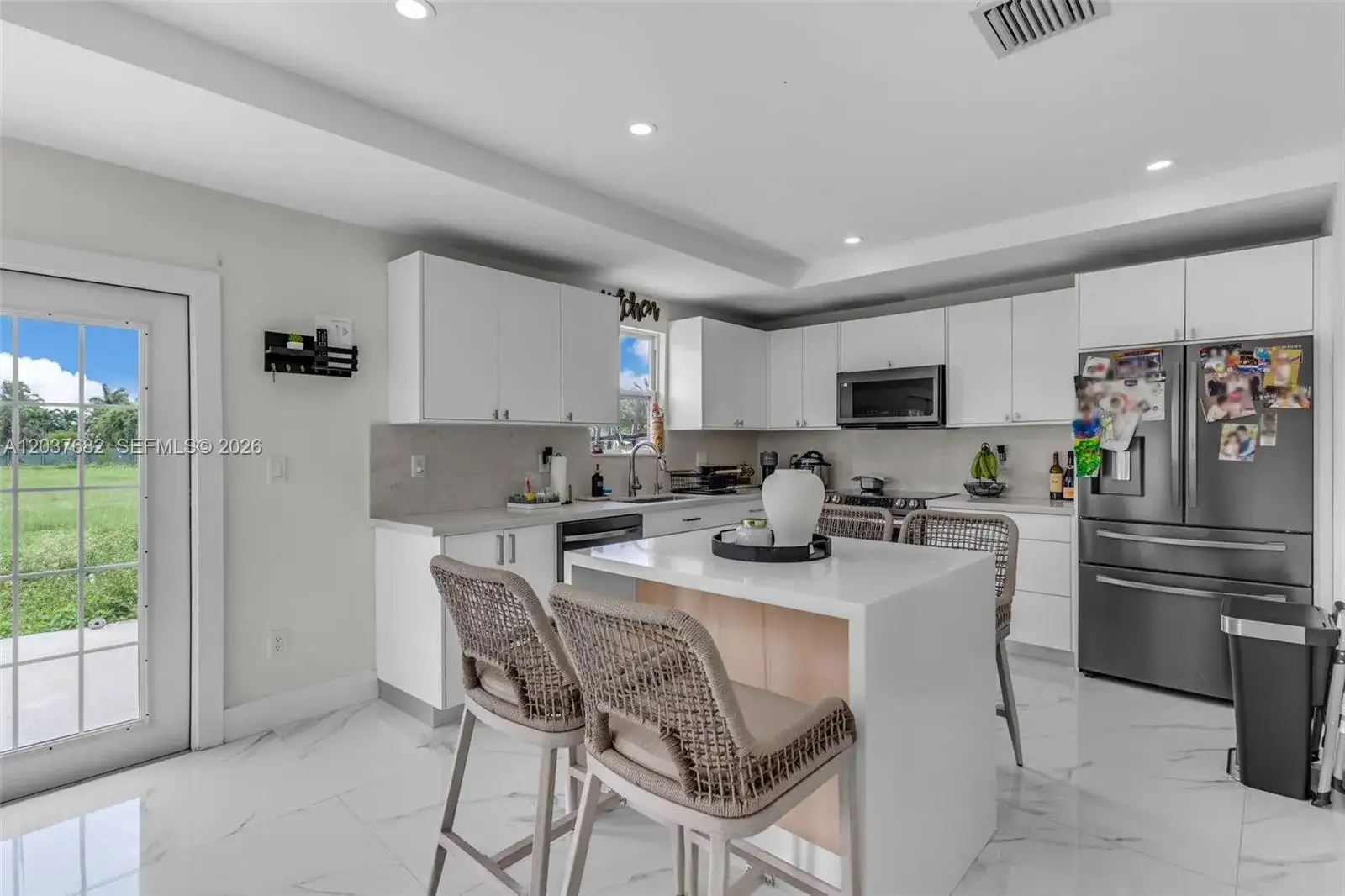 2 bedroom 2 bath Residential for sale at 20304 SW 186th St, Miami FL 33187
