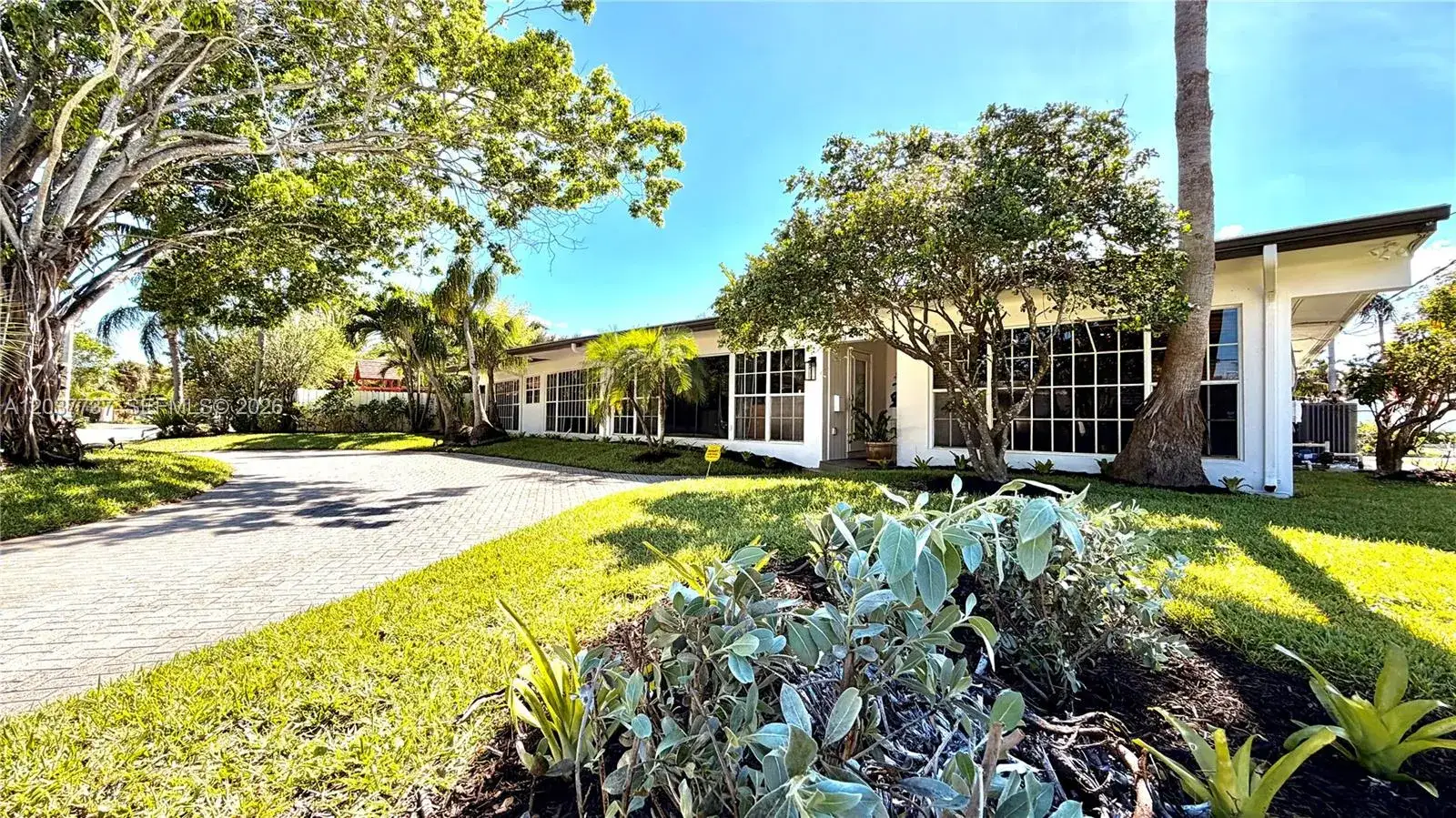 3 bedroom 3 bath Residential for sale at 2409 Bayview Dr, Fort Lauderdale FL 33305