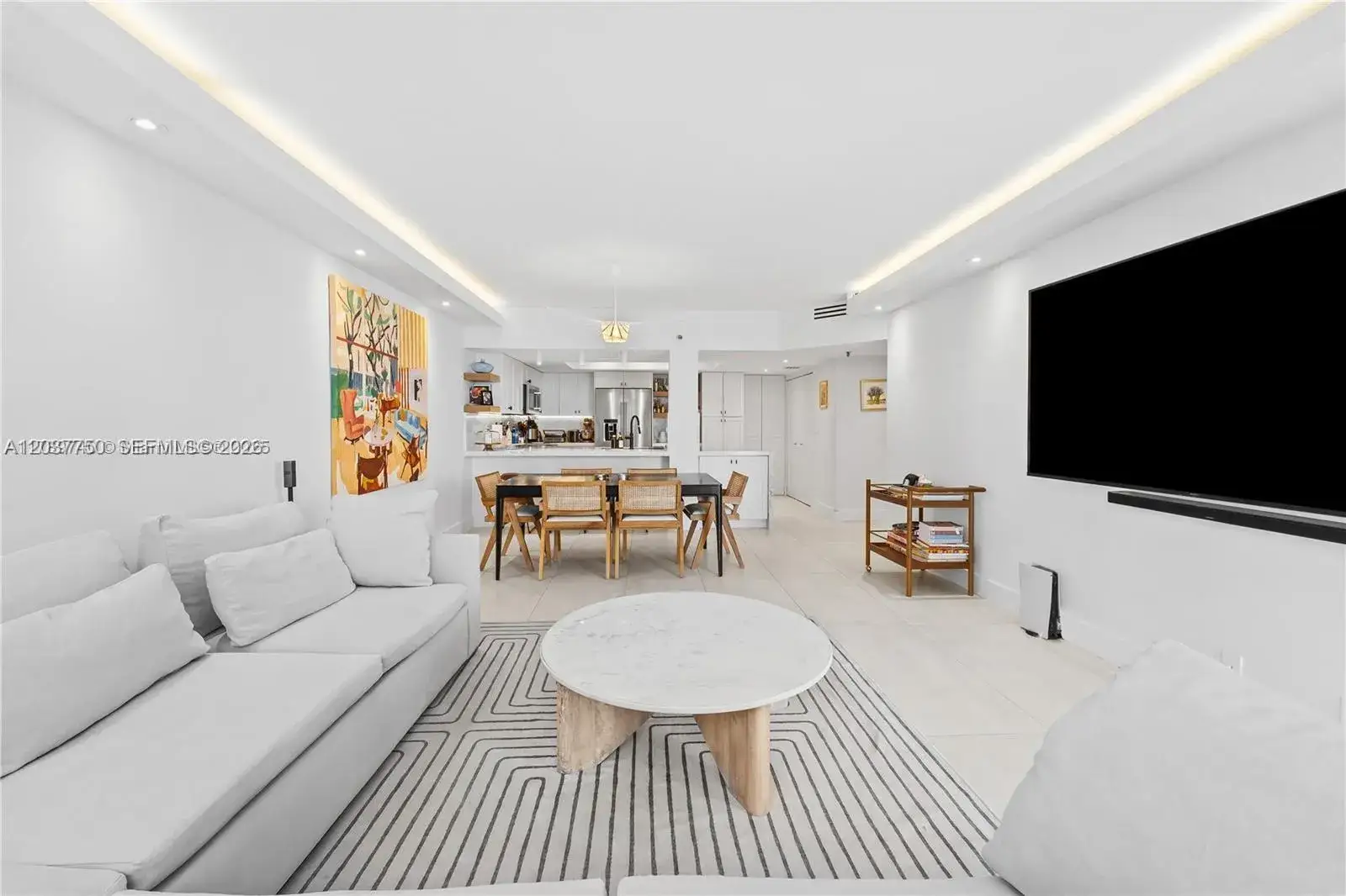 2 bedroom 2 bath Residential Lease for rent at 520 Brickell Key Dr # A713, Miami FL 33131