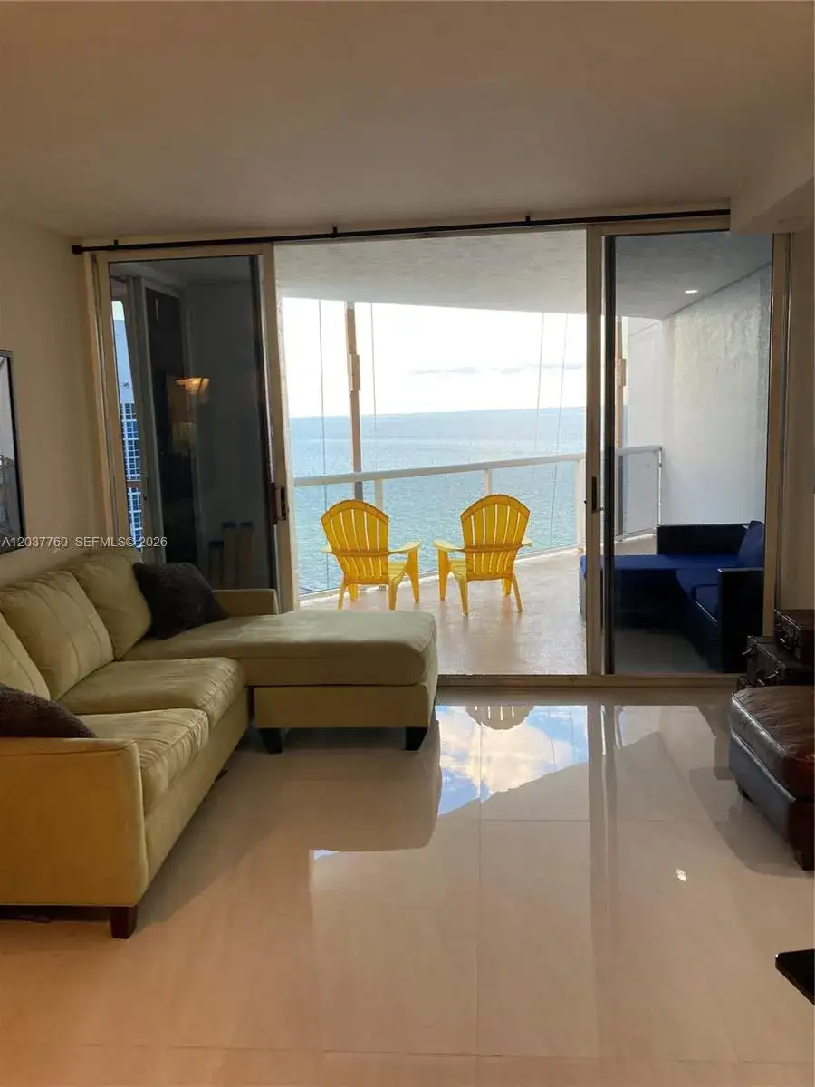 2 bedroom 2 bath Residential for sale at 6767 Collins Ave # 1701, Miami Beach FL 33141