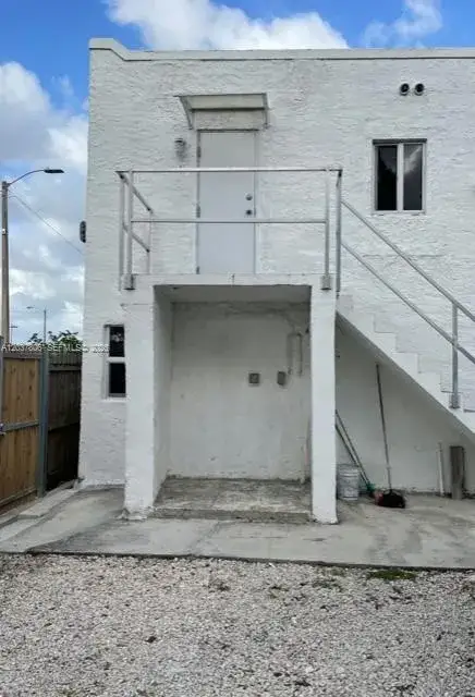 1 bedroom 1 bath Residential Lease for rent at 335 NW 59th Ter # A, Miami FL 33127