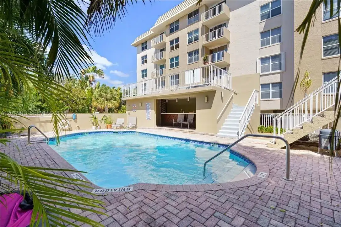 2 bedroom 2 bath Residential Lease for rent at 1050 SE 15th St # 202, Fort Lauderdale FL 33316