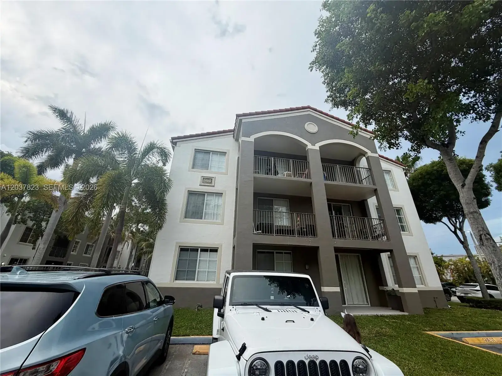 2 bedroom 2 bath Residential Lease for rent at 6861 SW 44th St # 205, Miami FL 33155