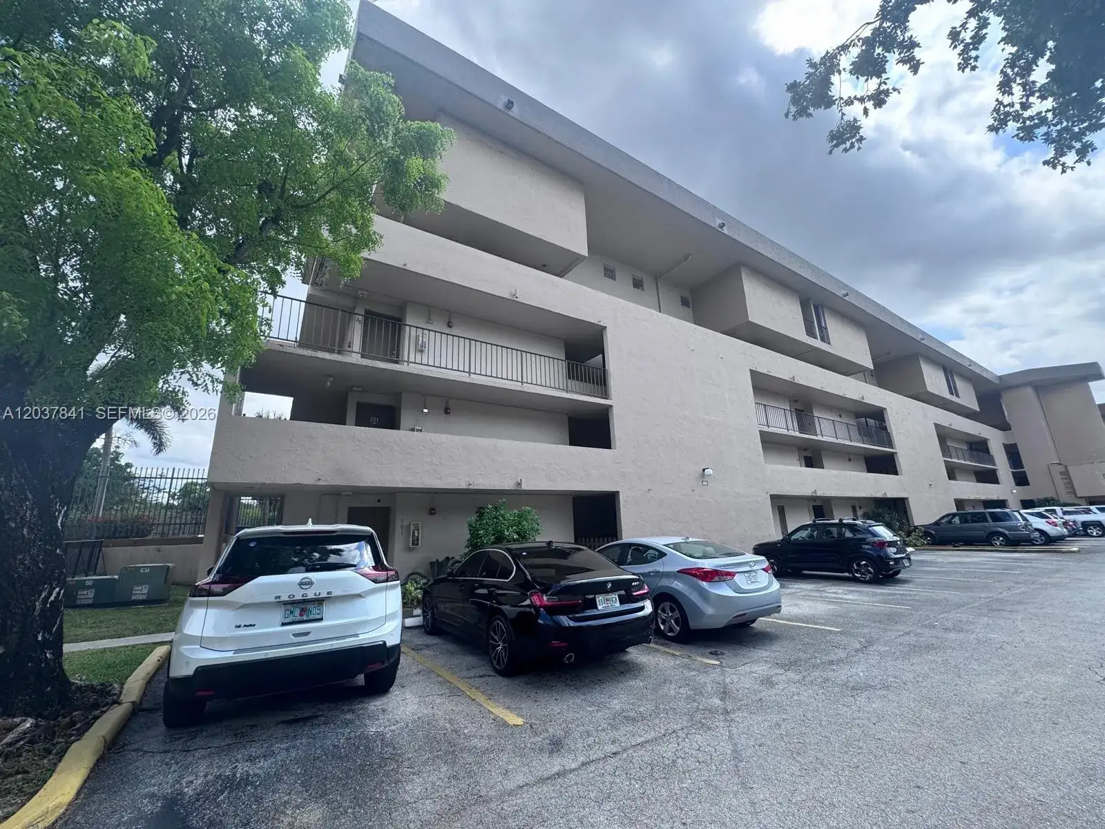 2 bedroom 2 bath Residential Lease for rent at 820 NW 87th Ave # 201, Miami FL 33172