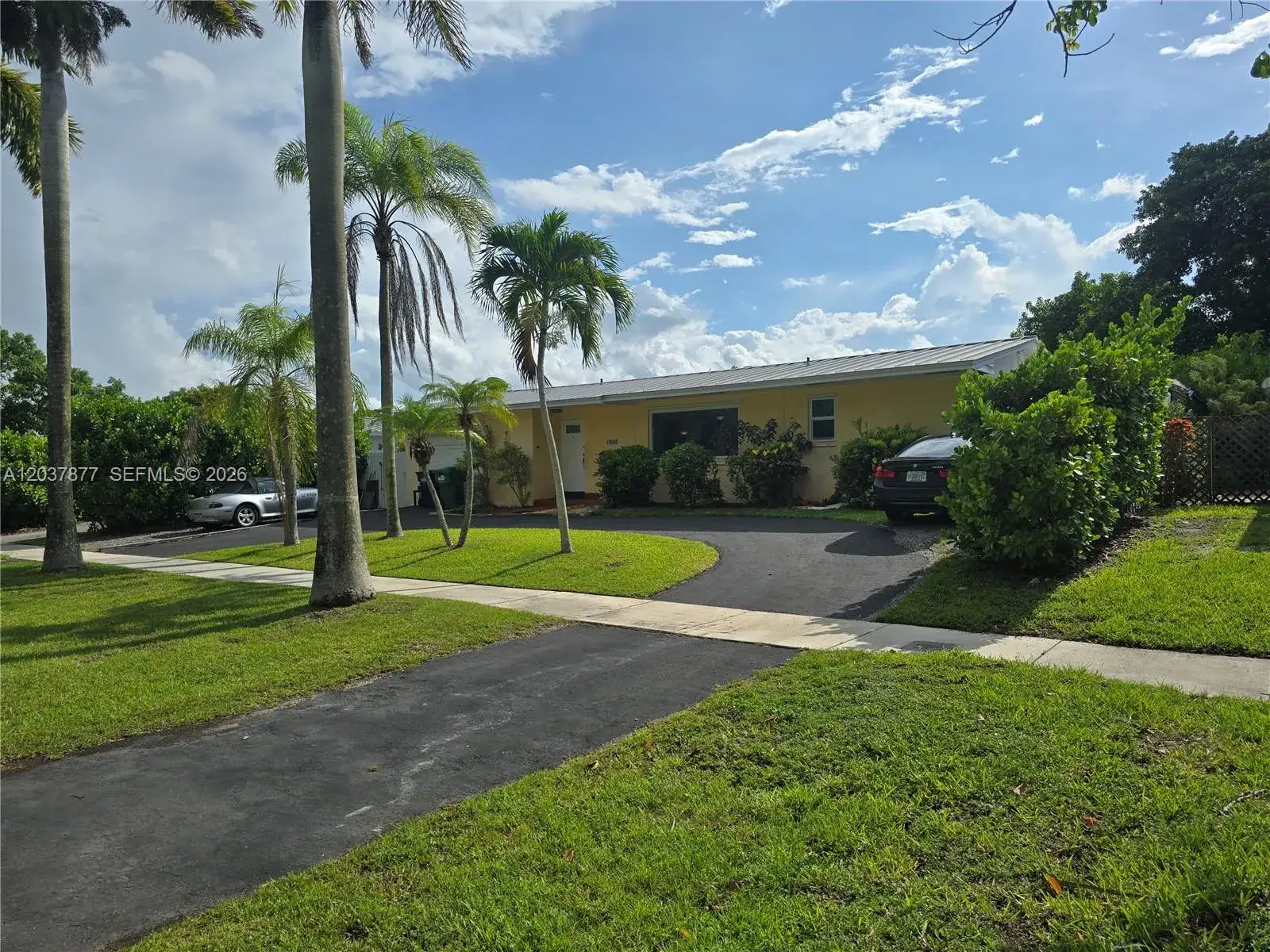 4 bedroom 3 bath Residential for sale at 19500 SW 87th Ave, Cutler Bay FL 33157